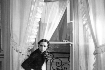 Elsa Schiaparelli in an apartment in the Place Vendôme, in the shadow of Napoleon