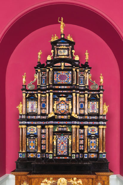 The Sixtus V cabinet: the supreme example of the art of pietra dura
