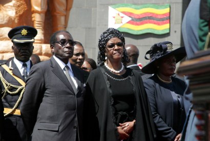 Robert Mugabe attends the funeral of Solomon Mujuru (Photo: Getty)