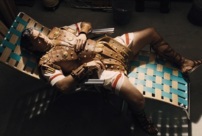 The thighs have it: George Clooney (Baird Whitlock) at his goofiest and most short-skirted