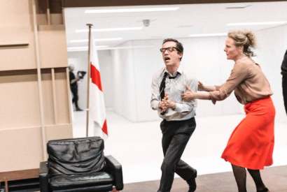 Going Dutch: Eelco Smits and Janni Goslinga of Toneelgroep Amsterdam in ‘Kings of War’