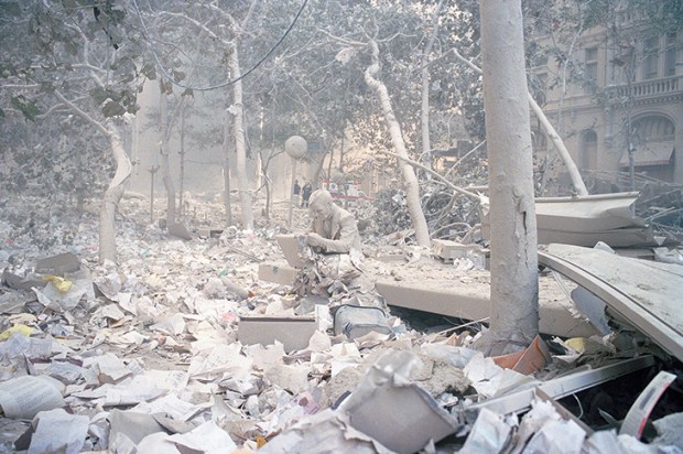 ‘Statue (Double Check by Seward Johnson), New York, 11 September 2001’, 2001, by Jeff Mermelstein