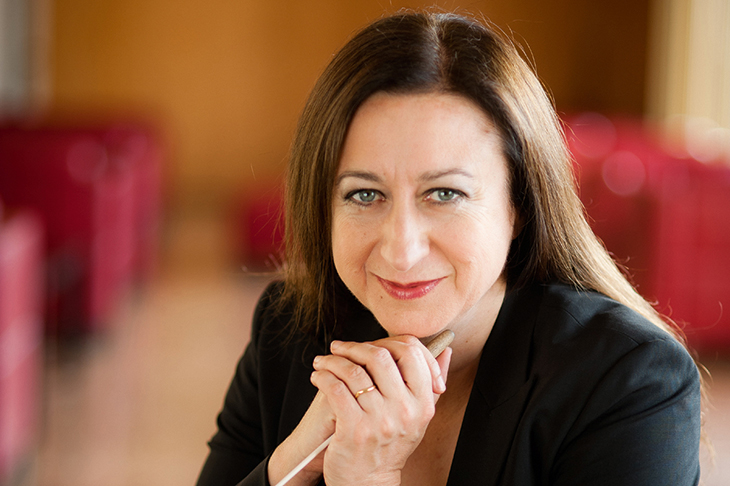 Simone Young - photo Berthold Fabricius