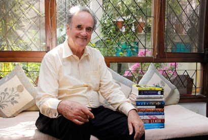 Mark Tully, presenter of Something Understood, in New Delhi in 2015. Image: Shivam Saxena/ Hindustan Times/ Getty Images